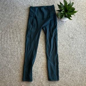 Lululemon Kelly green workout pants